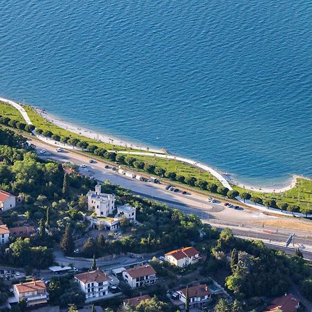 Flori Adriatic Villa Marezige Eksteriør billede